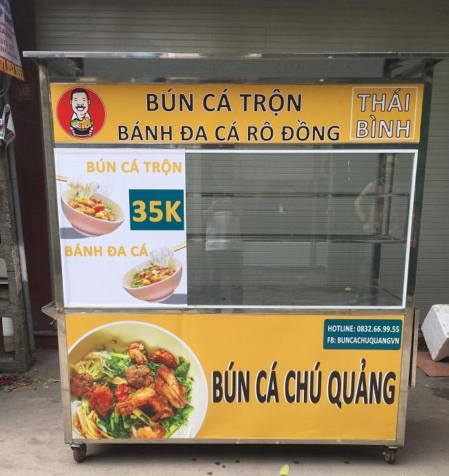 Xe bán bún cá trộn, bánh đa cá rô đồng