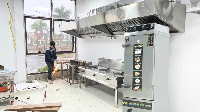 Lắp đặt thiết bị bếp