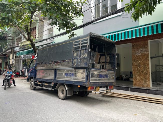 Bếp quán cơm Hòa Bình