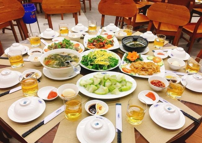 Đặc điểm nhà hàng định suất