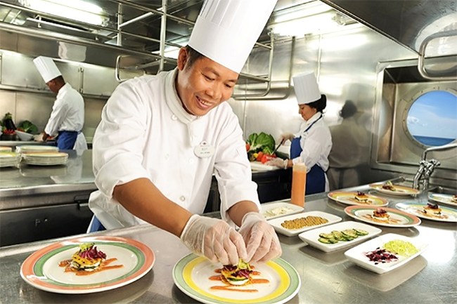Quầy ra món