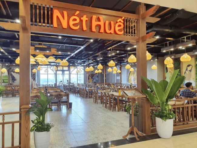 Nhà hàng ẩm thực Việt Nam