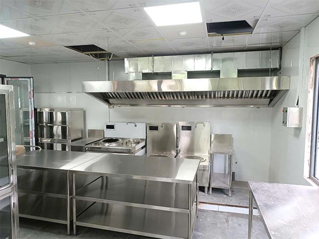 Tiến h&agrave;nh thi c&ocirc;ng 2